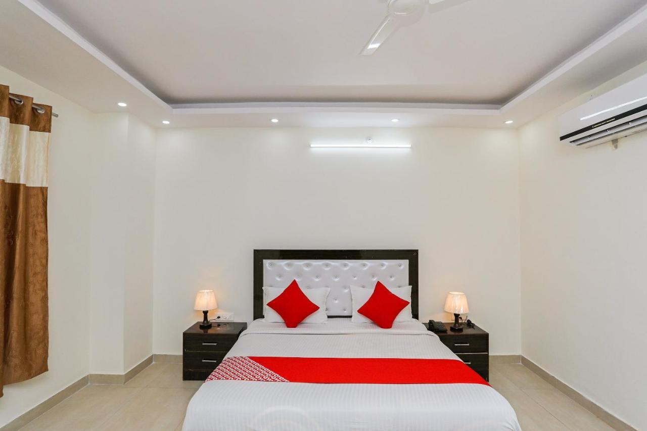 Oyo 35511 Hotel Park View Rohtak Zewnętrze zdjęcie